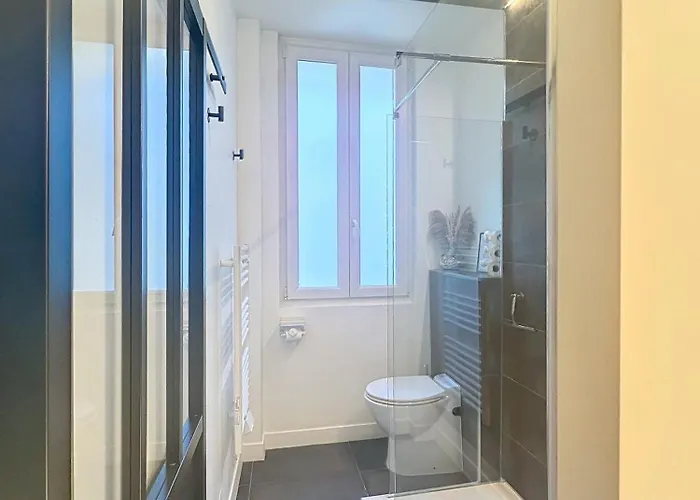 So Guest, Clou Dans Le Fer, Modern Near Cathedral Апартаменты *